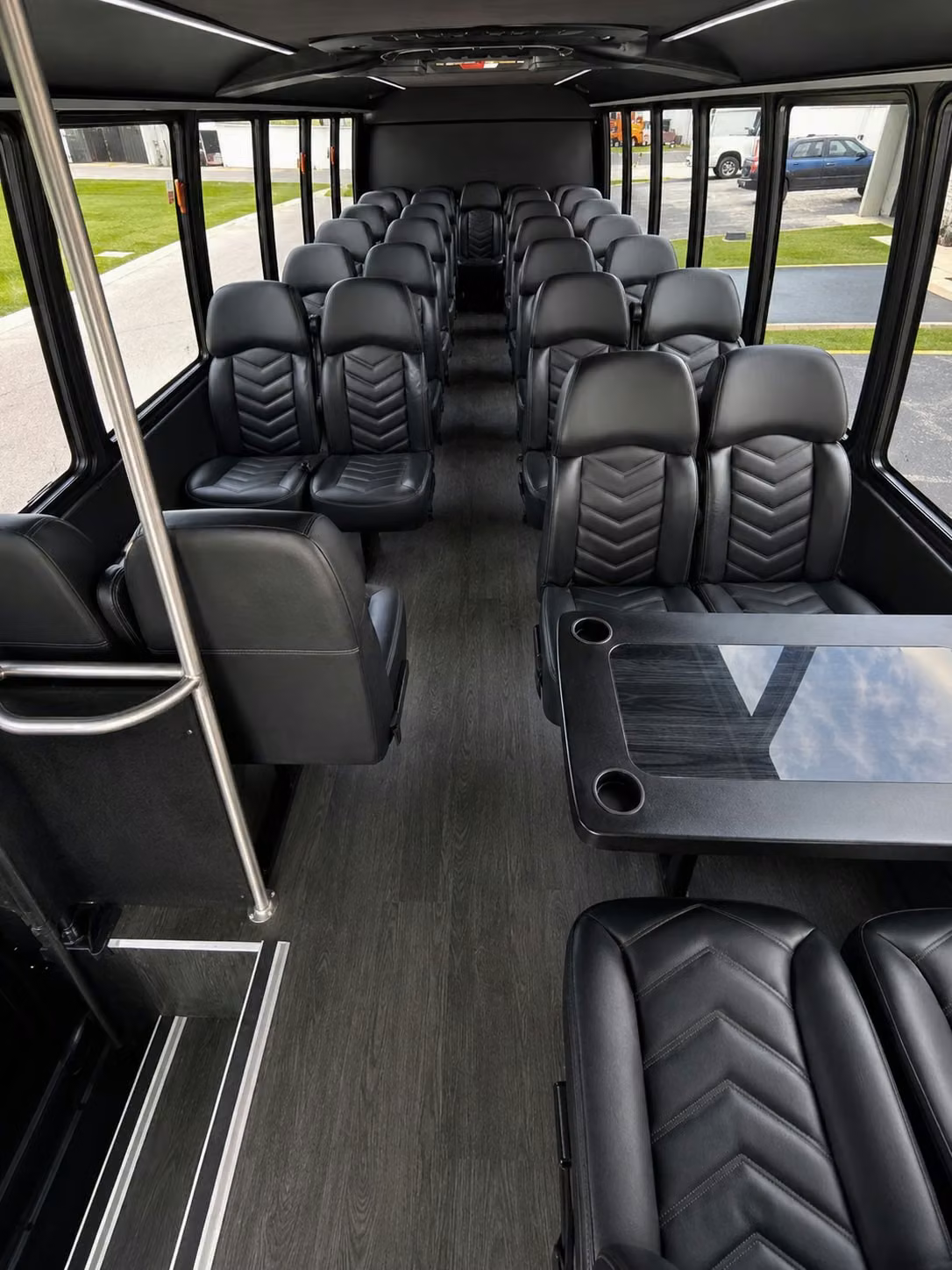 salinas 20 passenger minibus rental